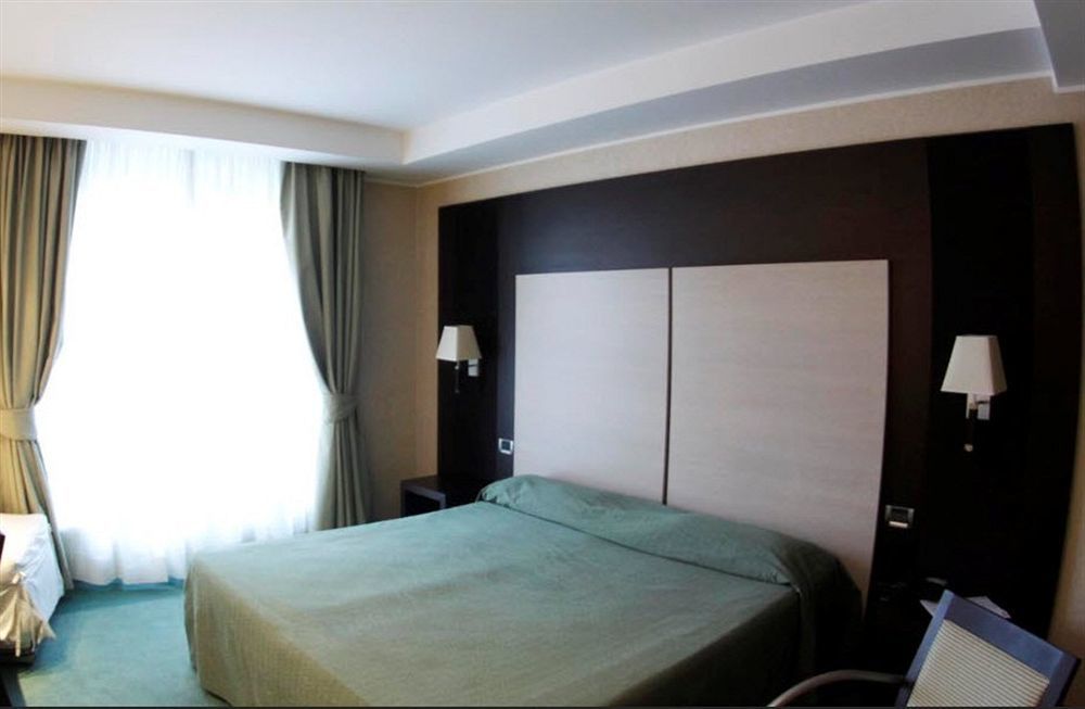 Hotel San Mauro Casalnuovo Di Napoli Esterno foto