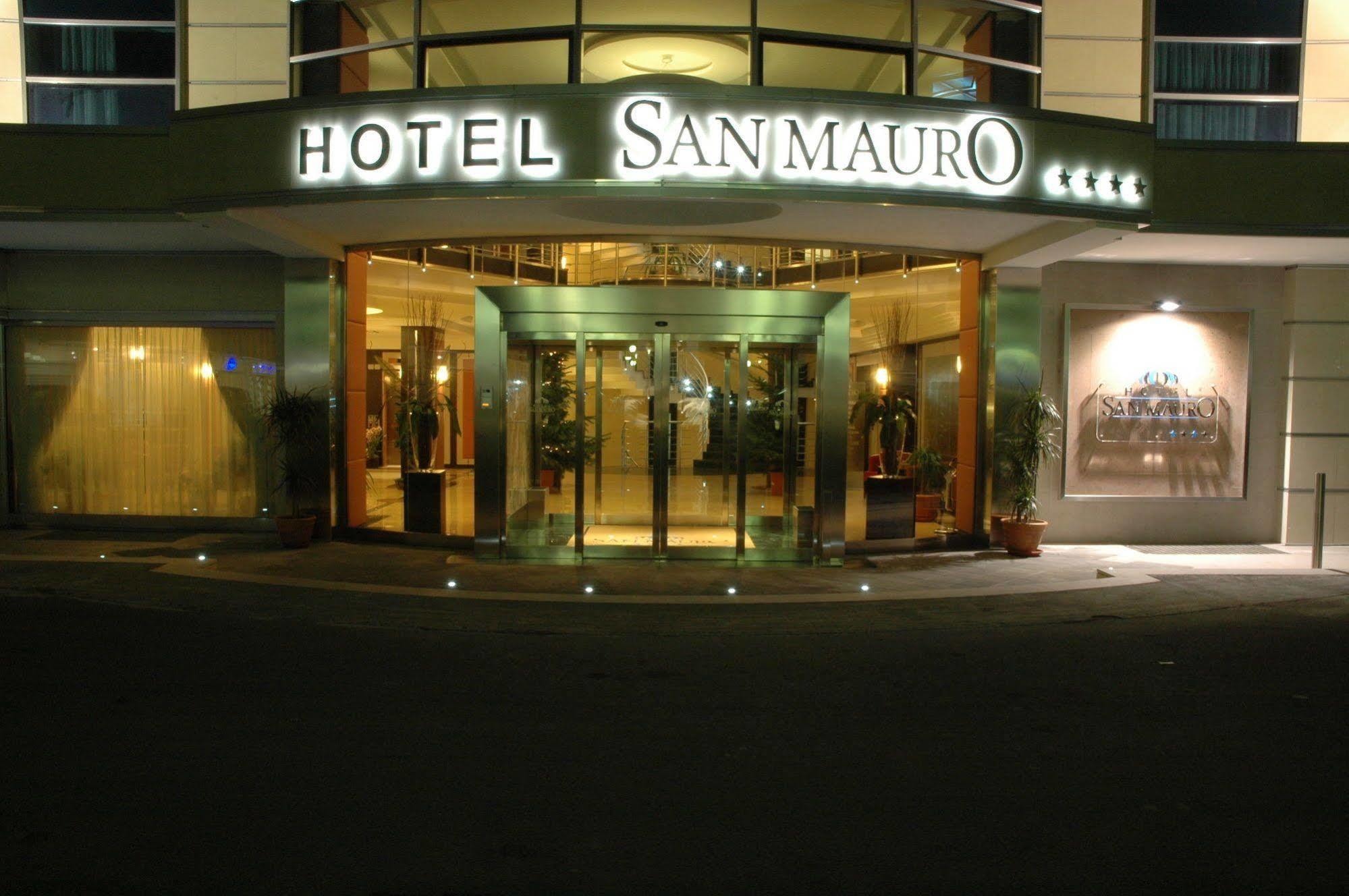 Hotel San Mauro Casalnuovo Di Napoli Esterno foto