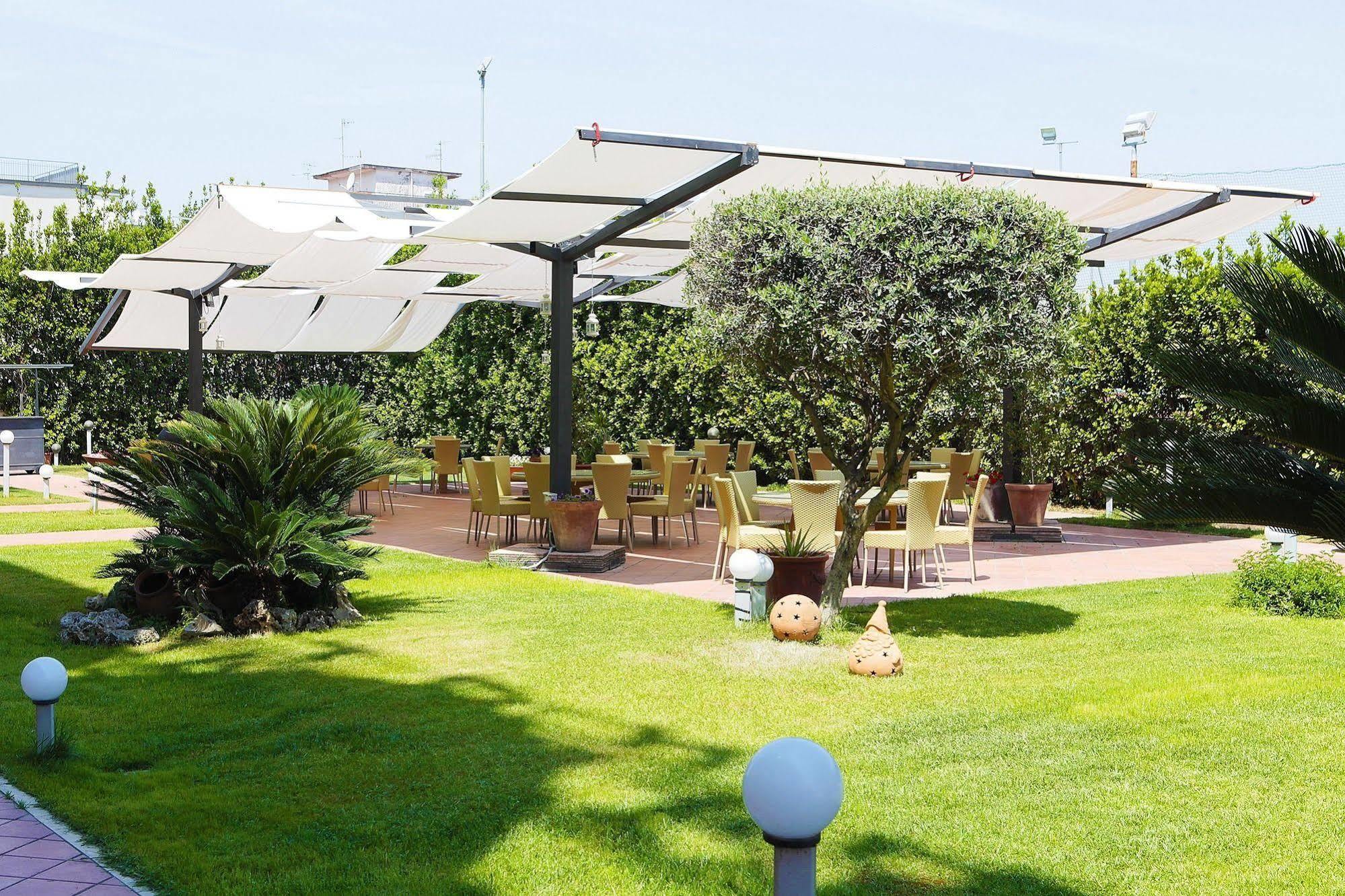 Hotel San Mauro Casalnuovo Di Napoli Esterno foto
